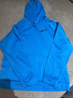 Nike Dri-fit pullover hoodie
